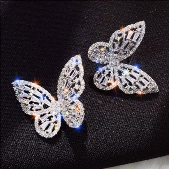 EXQUISITE 925 STERLING SILVER DIAMOND BUTTERFLY EARRINGS - Picture 3 of 8